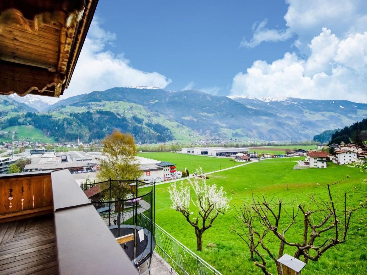 Scenic Apartment In Tirol With Garden Kaltenbach Zewnętrze zdjęcie